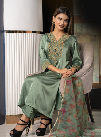 247 - Hunter Green Ladies 3 Pcs