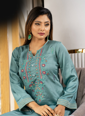 261 - Blue Green Ladies 3PCS
