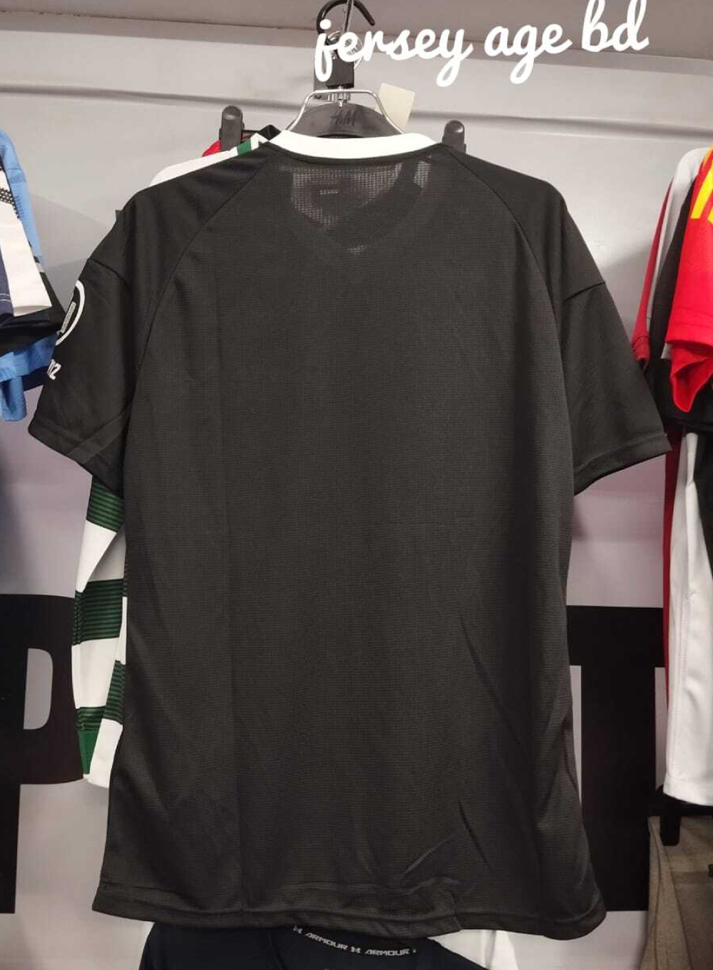 580 - Bayern Munich Third Goalkeeper Jersey 24-25 season