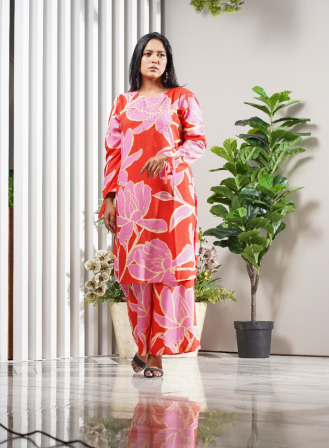 1513 - LS1176 Women's Set Lt. Pink Flower on Red