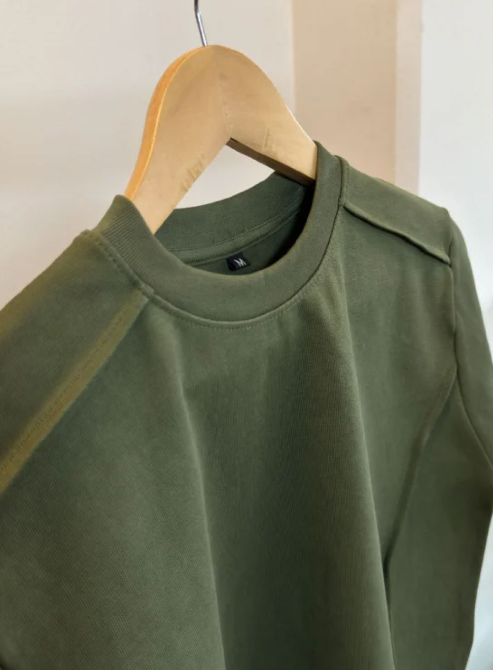 1985 - Men’s Half Sleeve Sport T-Shirt – Olive