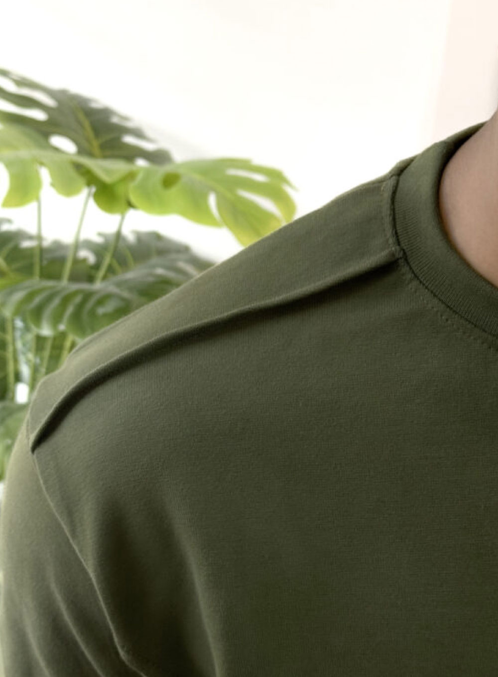 1985 - Men’s Half Sleeve Sport T-Shirt – Olive