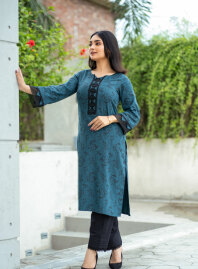 2002 - Ladies Kurti Style No: LES 1809B