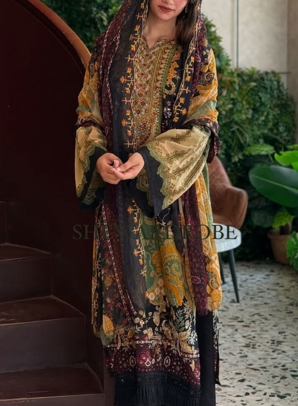 2156 - Muntahaa's Salwar Kameez (Multicolor)