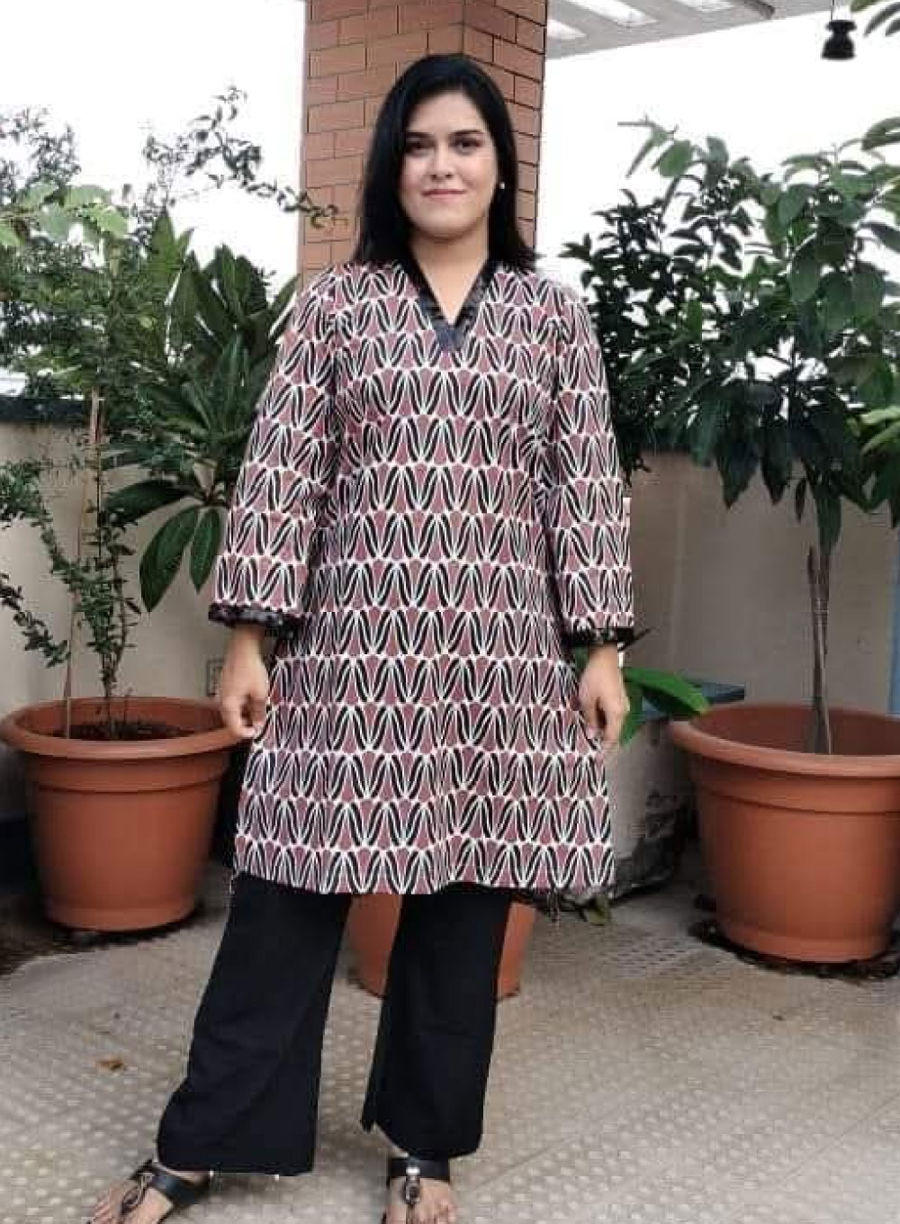 2240 - Celebrella Multi Kurti Black