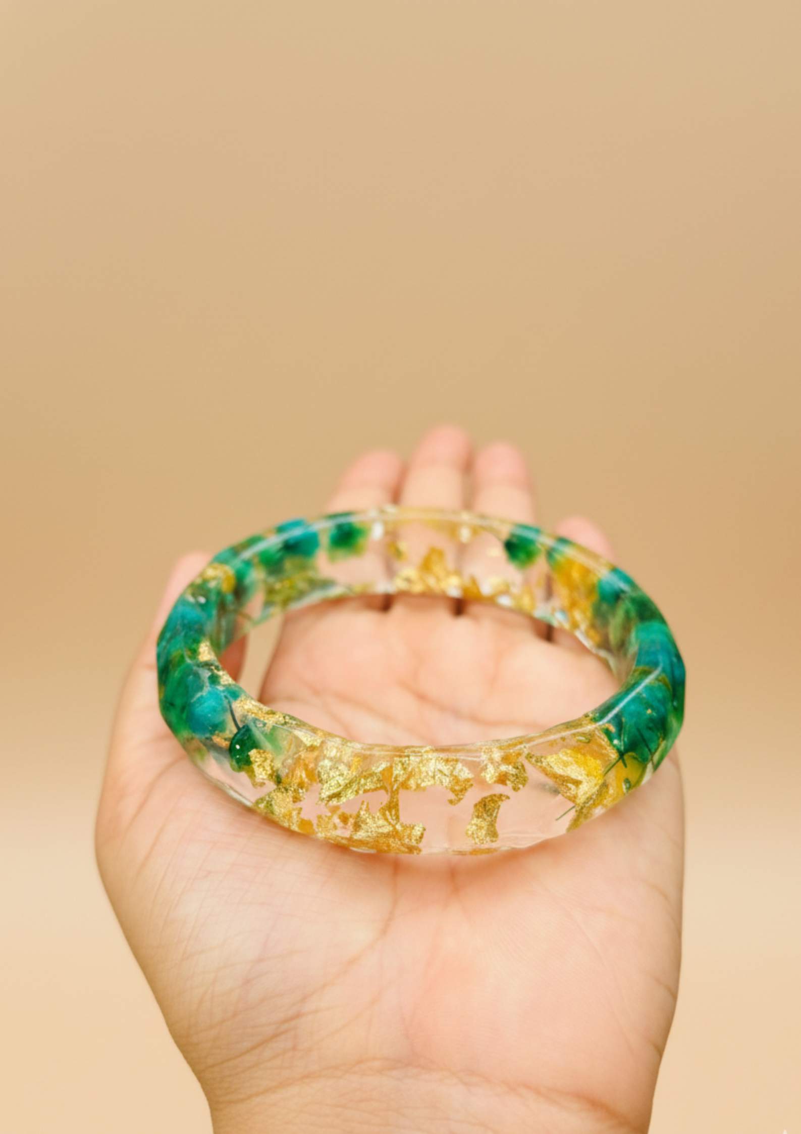 2402 - Handmade Resin Churi